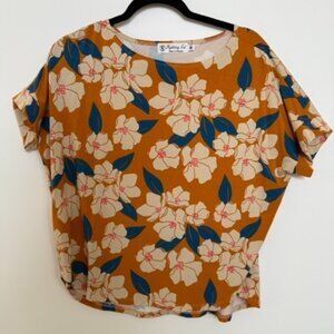 Fighting Eel Top Momo in Sienna Apple Blossom Size S